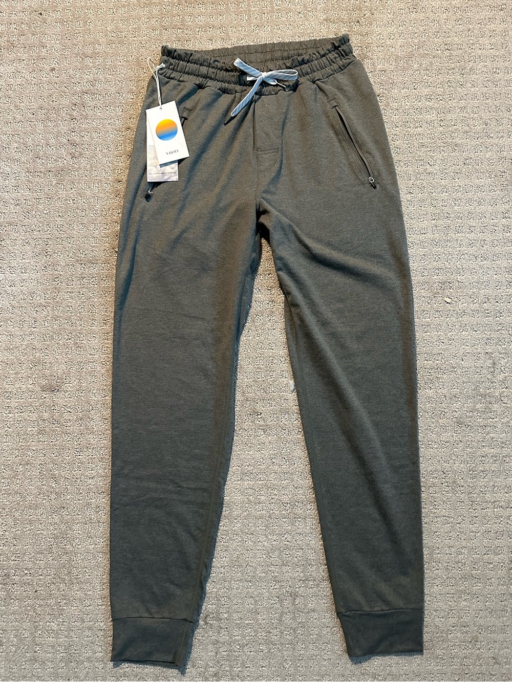 NEW mens Vuori Ponto performance jogger pants light oregano heather size small